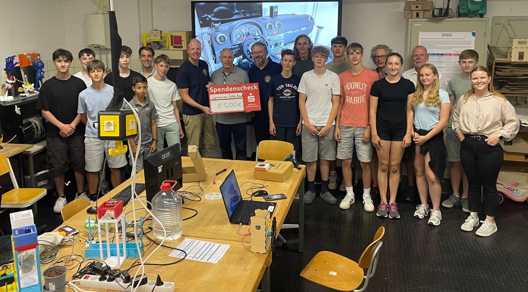 Robotik-Siegerin übernimmt Moerser FabLab